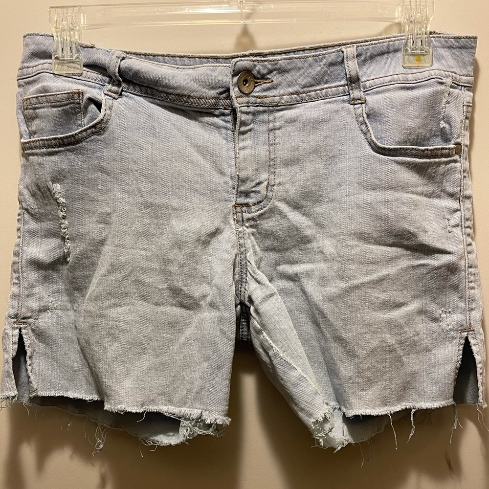 Women’s L.e.i Ashley Trouble Jean Shorts